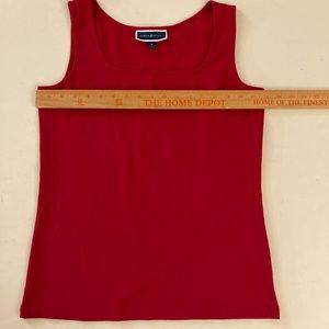 Karen Scott Red Tank, NWOT
Size Medium